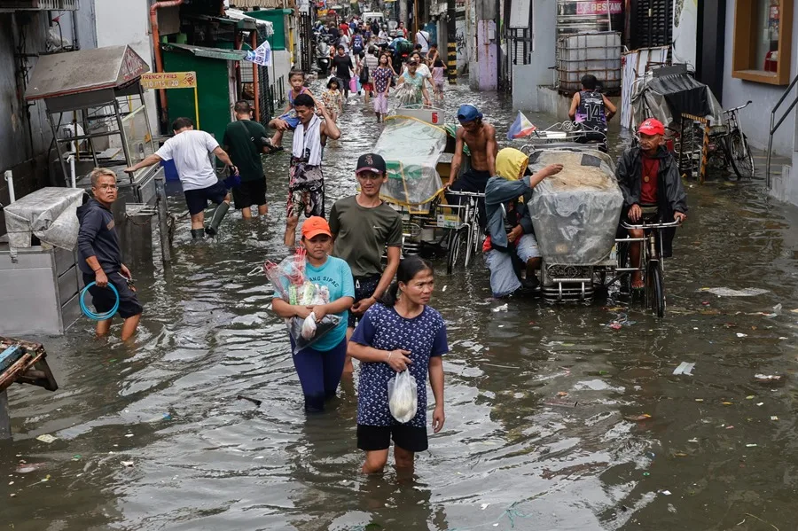 El supertifón Fung-wong deja 18 muertos en Filipinas y se acerca a Taiwán con menos fuerza