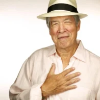 El escritor canadiense Thomas King revela que no es de origen indígena