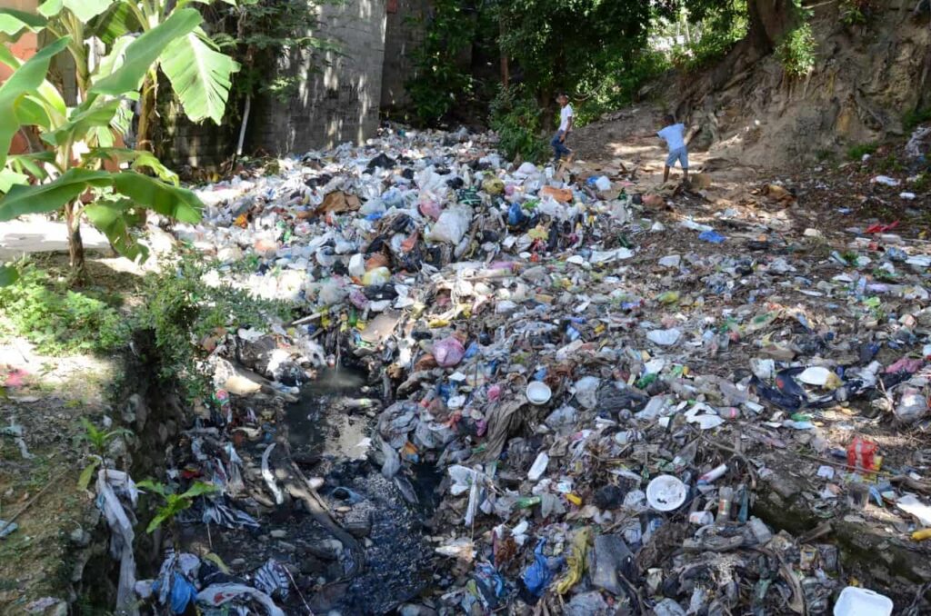 Cañada de Guajimía sigue desbordándose tras más de US$250 millones invertidos
