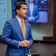 Omar Fernández se consolida como voz de la oposición, según Eduardo Martínez