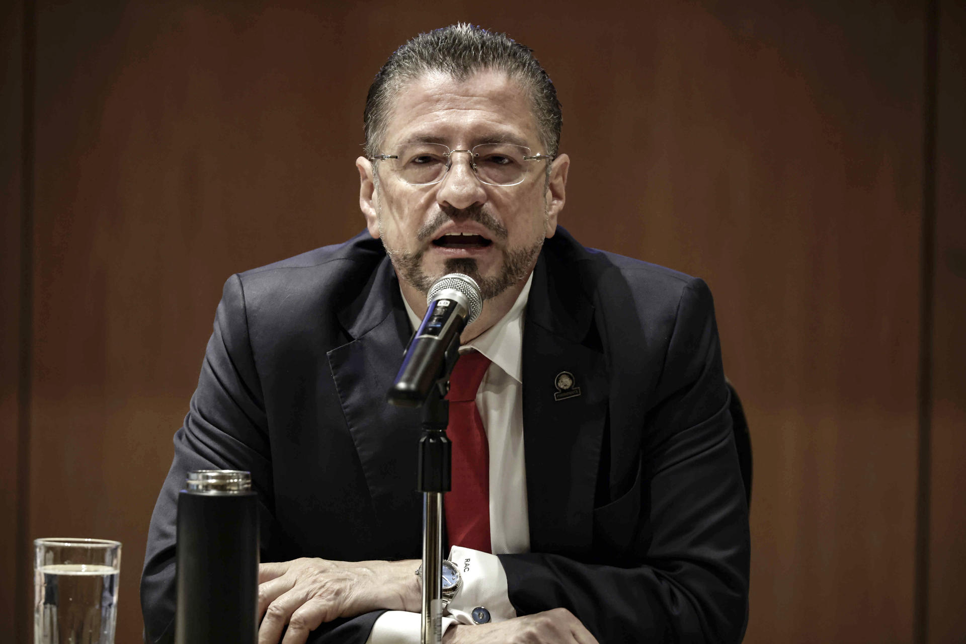 Chaves no acudirá al Congreso para la votación sobre su desafuero en Costa Rica