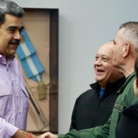 Maduro dice que en EE.UU. fabrican una "realidad virtual" para robar recursos a Venezuela