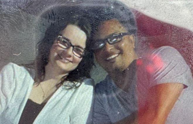 Mujer alemana afirma que su pareja desapareció llevándose dinero y una jeepeta en Tenares