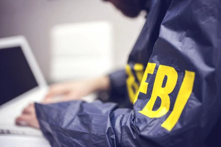 Acusan a 8 mujeres incluyendo a exempleada del Departamento del Trabajo por fraude de casi $620 mil en desempleo