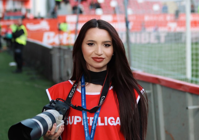 Muere a los 27 años la reportera deportiva Malina Maria Guler tras caer de un séptimo piso en Rumanía
