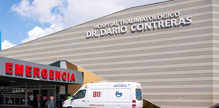 Trifulca entre familiares y policías genera tensión en el Hospital Traumatológico Dr. Darío Contreras