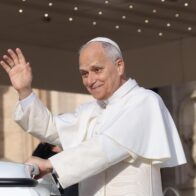 El papa León XIV aprende alemán en Internet en las noches de insomnio