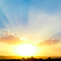 Sábado mayormente soleado por influencia anticiclónica