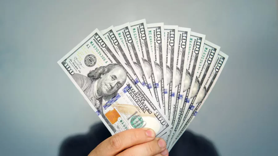 Dólar.