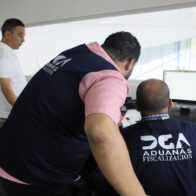 Fiscalizadores de Aduanas.
