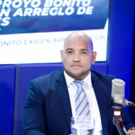 Jonatan Familia denuncia abuso de alcalde Junior Santos al supuestamente gastar 5 millones en compra de manzanas
