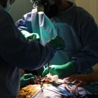 Unión Médica del Norte realiza la primera cirugía robótica de columna en RD y el Caribe