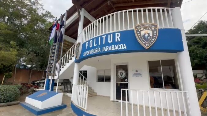 Turistas acusas a POLITUR Jarabacoa de detenerlos y abandonarlos durante un tour de Café Colao