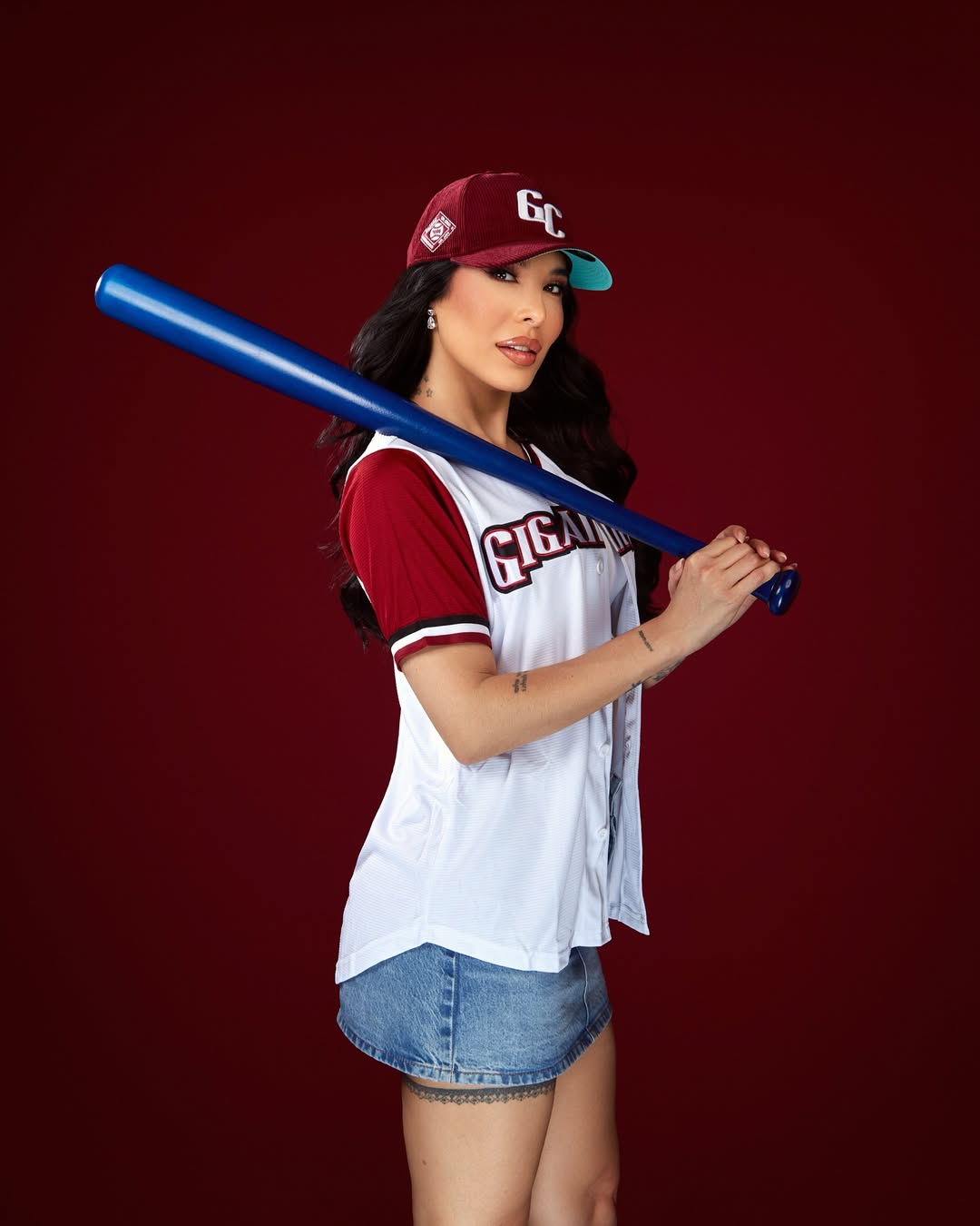 Jessica Pereira responde críticas por animar a los Gigantes del Cibao
