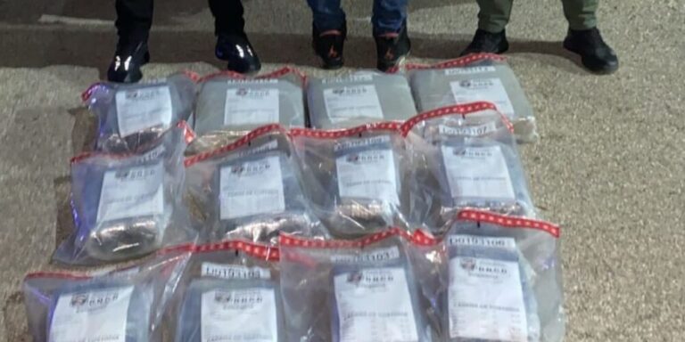 Interceptan hombre a bordo de vehículo con 78 libras presumiblemente marihuana