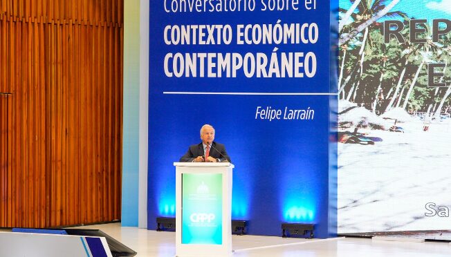 Felipe Larraín, economista y exministro de Hacienda de Chile.