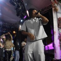 Lomiiel emociona a su gente de Herrera durante Concierto de Navidad Reconocidos