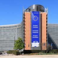 Bruselas propone un préstamo con activos rusos y emitir deuda común para apoyar a Ucrania