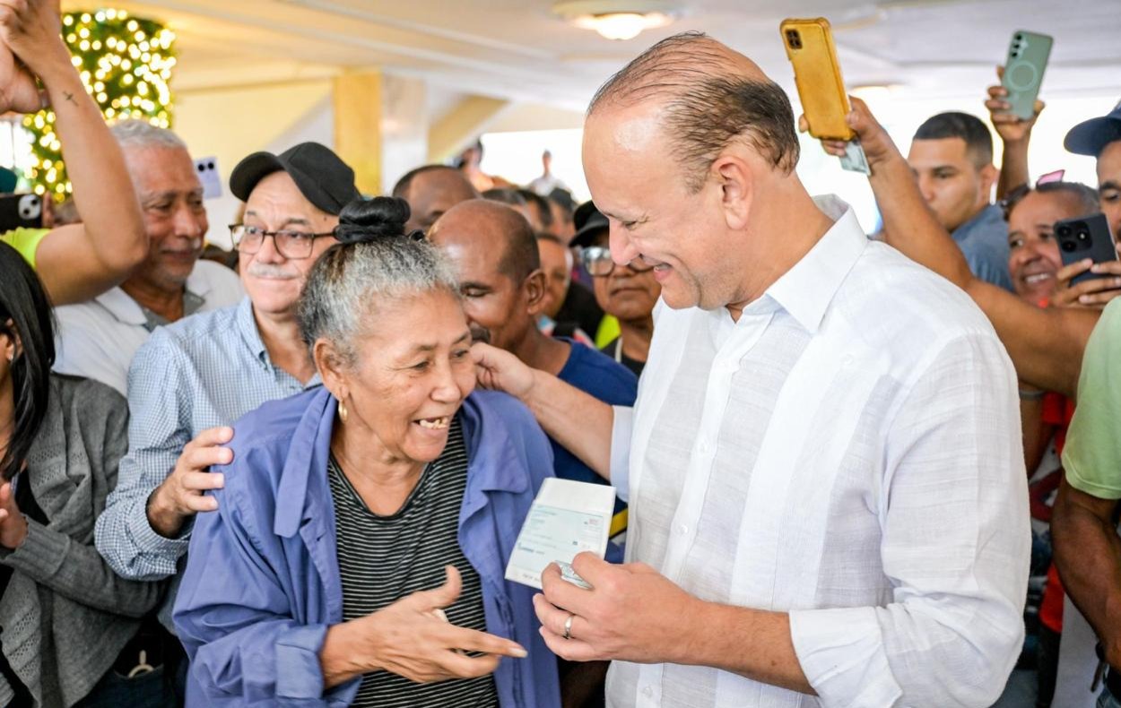Alcaldía de Santiago inicia pago del salario 13 por más de RD$55 millones