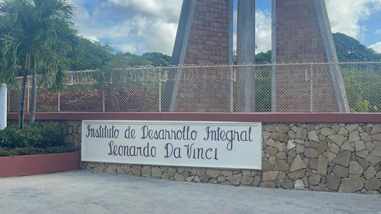 Tras muerte de estudiante, Colegio Da Vinci suspende docencia hasta enero por “tranquilidad de las familias”