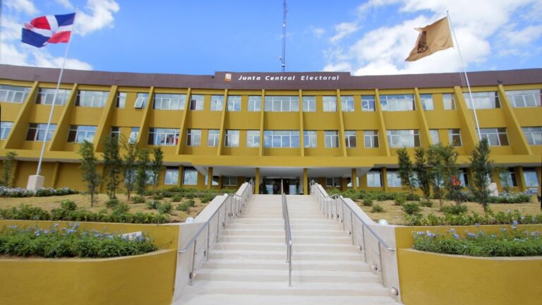 JCE suspenderá servicios de cedulación en 48 centros el 9 y 10 de diciembre de cara al cambio de la nueva cédula