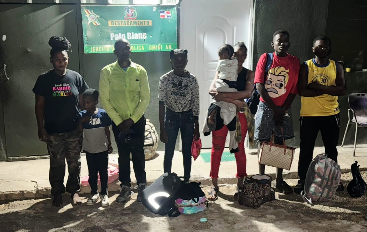 Con apoyo de drones detienen a migrantes haitianos en operativo en Palo Blanco, Dajabón