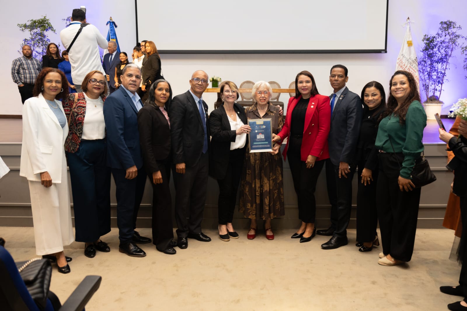 Bellas Artes recibe reconocimiento “Millas Extras” por su compromiso con la ética y la transparencia