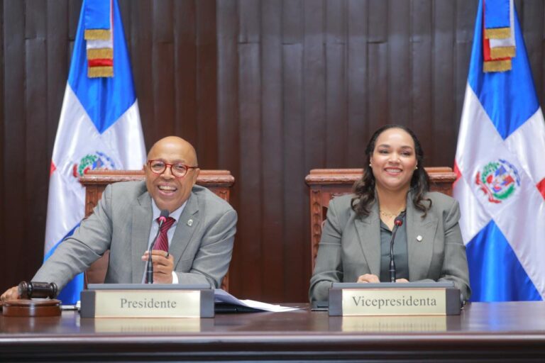 Diputados aprueban en primera lectura el Presupuesto General 2026