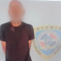 Apresan a hombre por robar escopeta y realizar disparo contra vehículo en Gurabo, Santiago