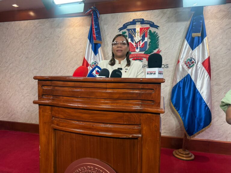 Mesa de Discapacidad, coordinada por Mirna López, impulsa resolución para fortalecer el deporte inclusivo