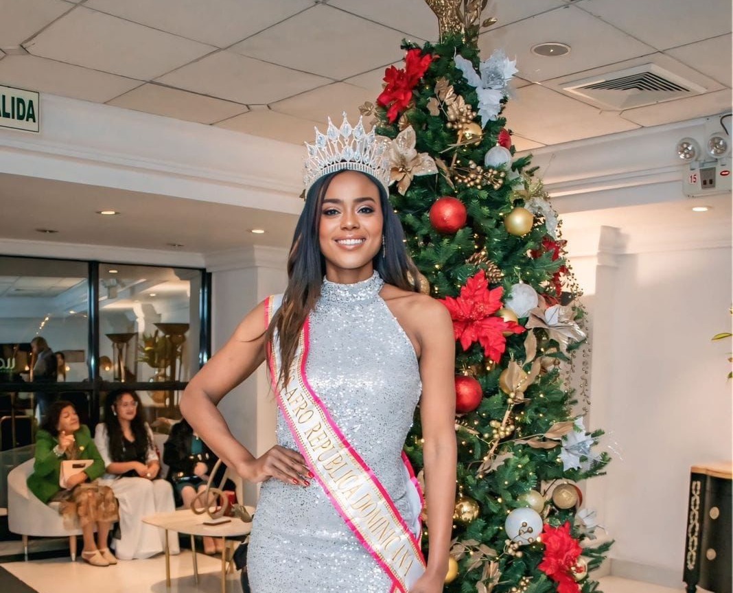 Lina Bautista brilla en África Fashion Week Perú y es coronada Miss Afro República Dominicana