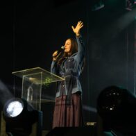 “Dios sanó y liberó” al público en concierto gratuito “Adoramos juntos en Navidad”, afirma Yesenia Then