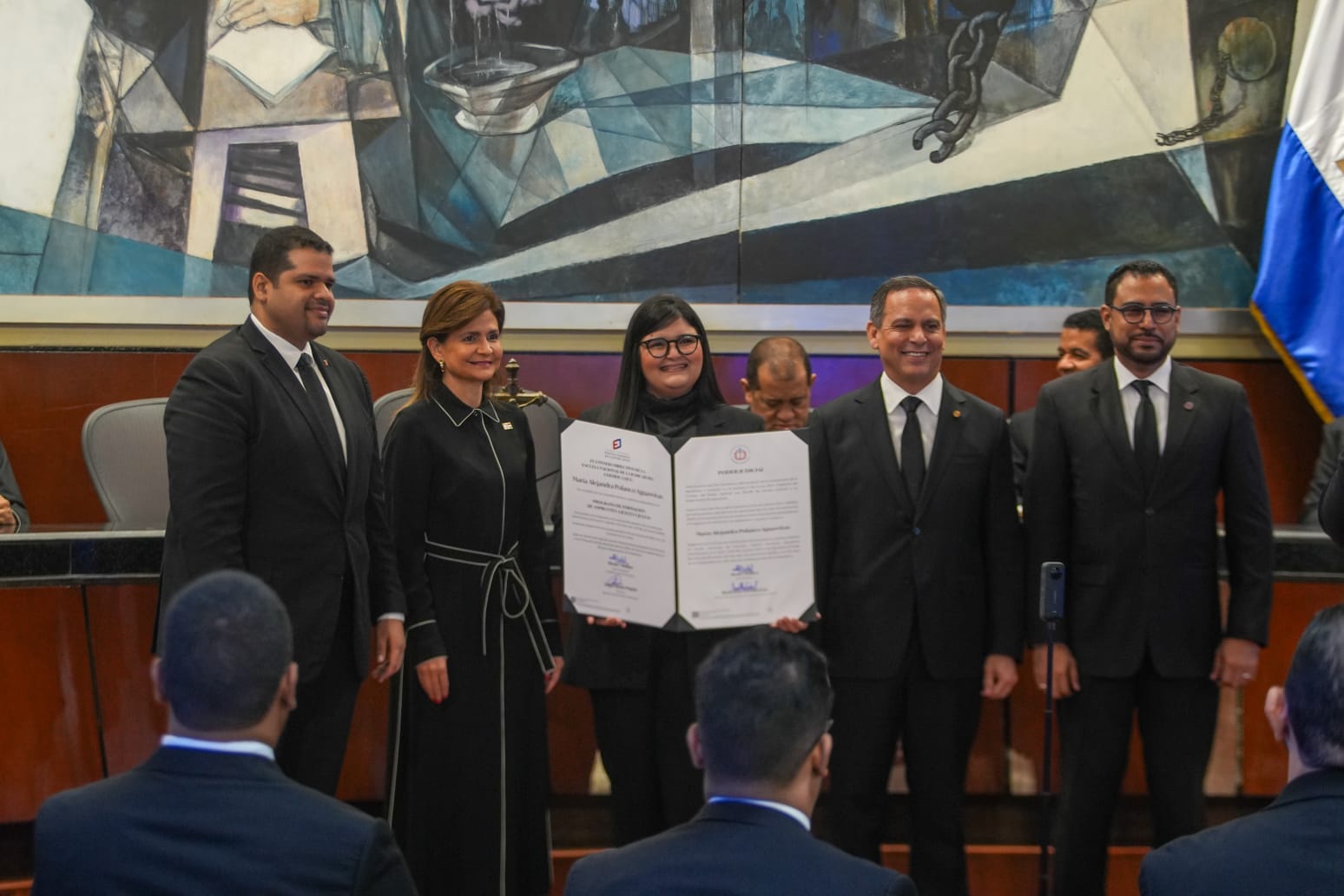 Poder judicial formaliza ingreso de 8 nuevos jueces y juezas egresados de la ENJ