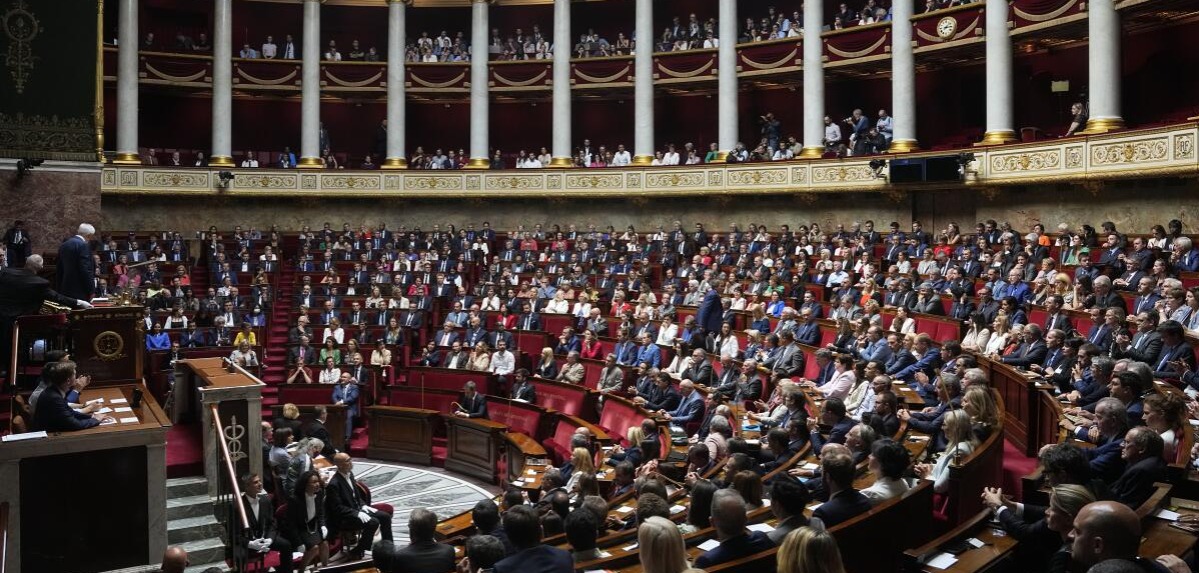 Francia aprueba una ley que rehabilita a los homosexuales y abortistas condenados