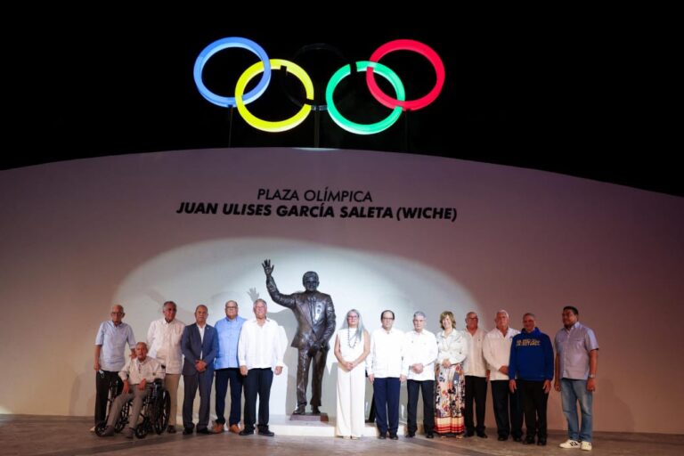 Fundación Juan Ulises García Saleta, inaugura plaza olímpica en honor al padre del olimpismo 8 | Noticias de hoy en República Dominicana Fundación Juan Ulises García Saleta, inaugura plaza olímpica en honor al padre del olimpismo