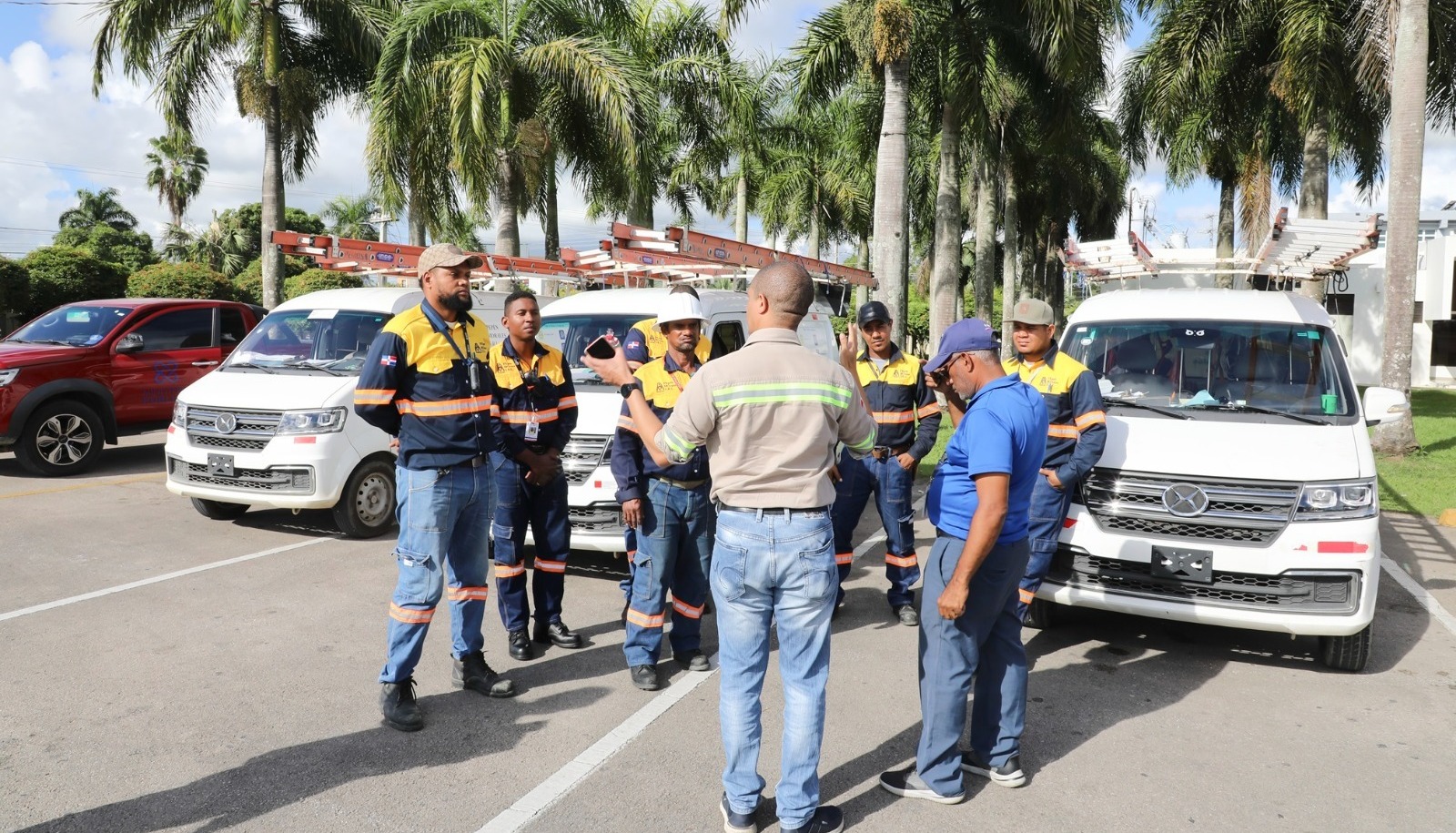 Edeeste y Pgase desmantelan otra conexión ilegal en hotel de Higüey