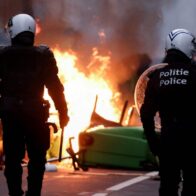 Cuatro agentes heridos y 13 detenidos tras las protestas de agricultores en Bruselas