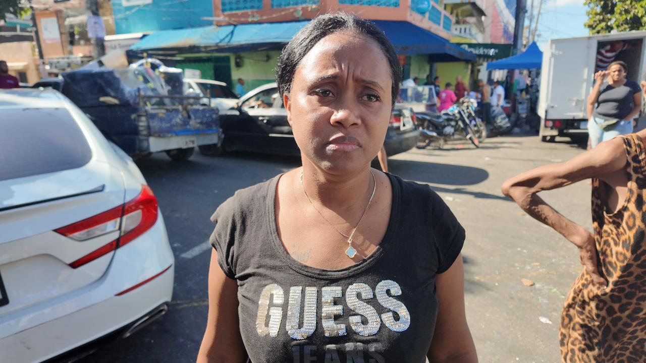 Familiares y comunitarios exigen justicia por muerte de joven en Villa Consuelo