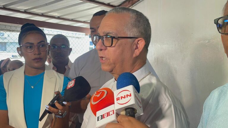 Arzobispo de Santiago calificó como una “vergüenza ajena” el caso Senasa