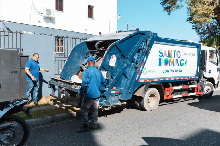 Alcaldía del Distrito Nacional intensifica operativo especial de limpieza navideña