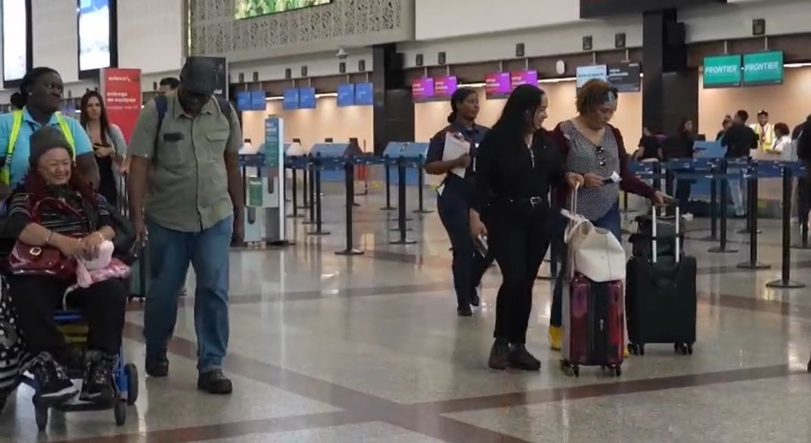 AILA opera con normalidad pese a alertas de cancelaciones por tormenta de nieve en EE. UU.