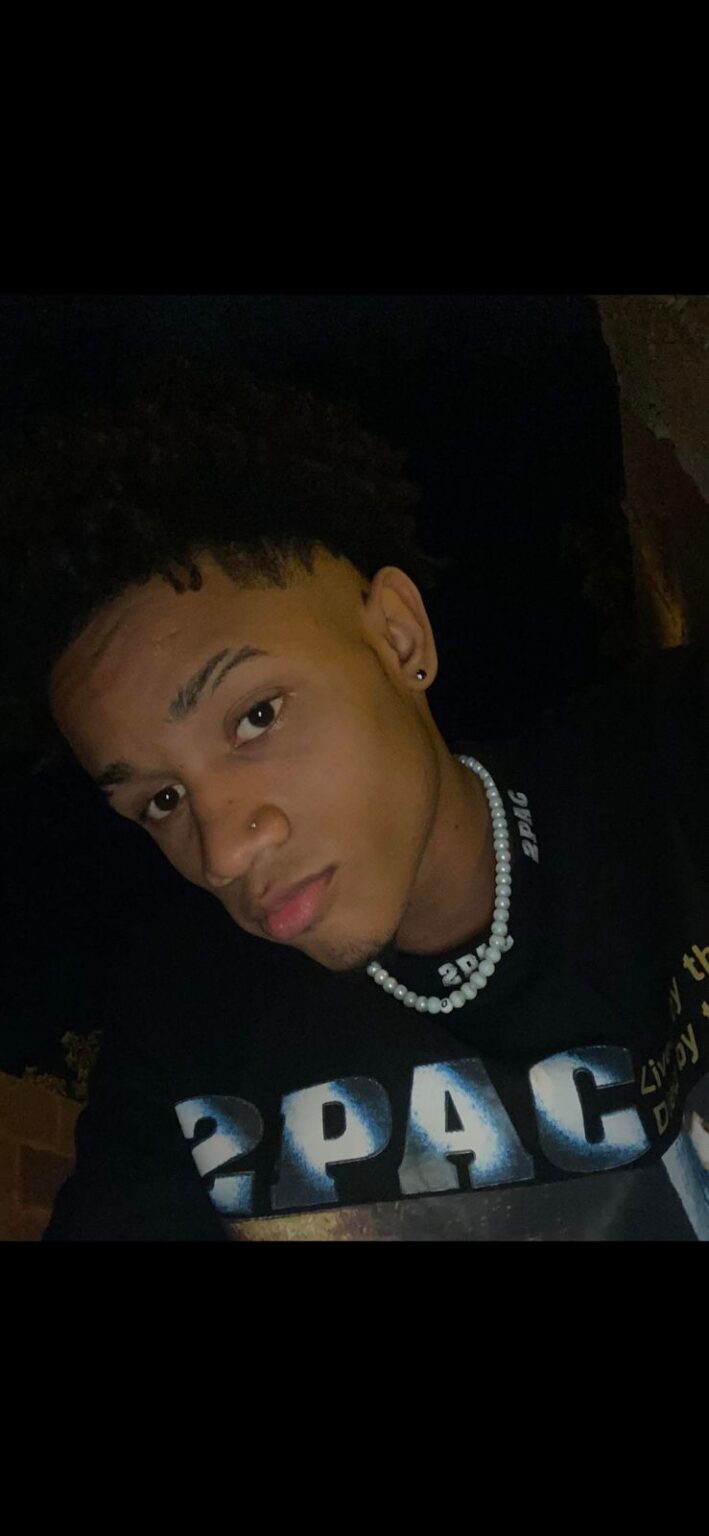 “Era el mejor basquetbolista del barrio”: vecinos describen a joven muerto a tiros en La Caleta