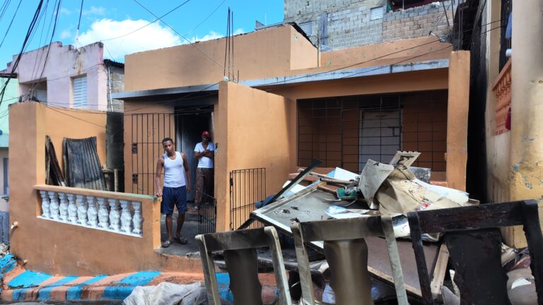 Consternación en Gualey por muerte de dos niñas en incendio