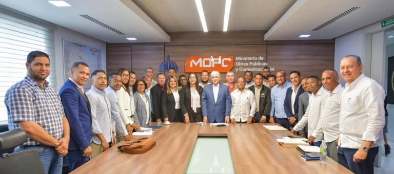 Senadora Lía Díaz agradece inclusión de Azua en plan de obras del MOPC tras paso de la tormenta Melissa