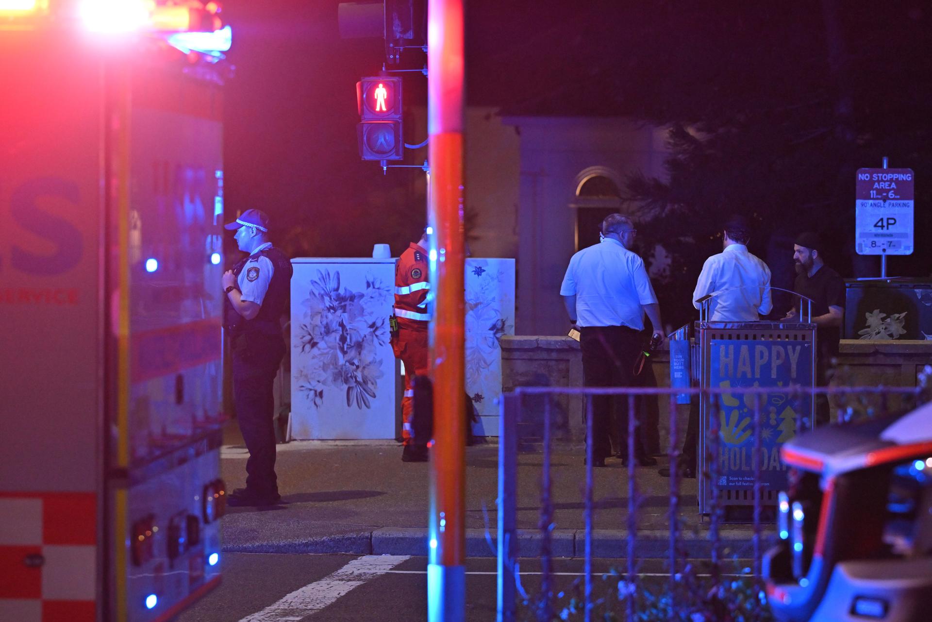 Australia dice que "ataque terrorista" en Sídney con 12 muertos fue contra comunidad judía