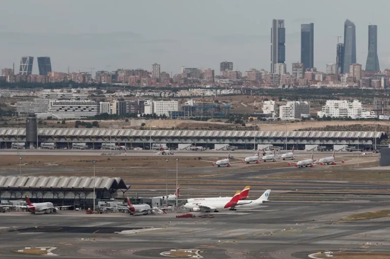 Iberia cancela sus operaciones con Venezuela hasta el 31 de diciembre