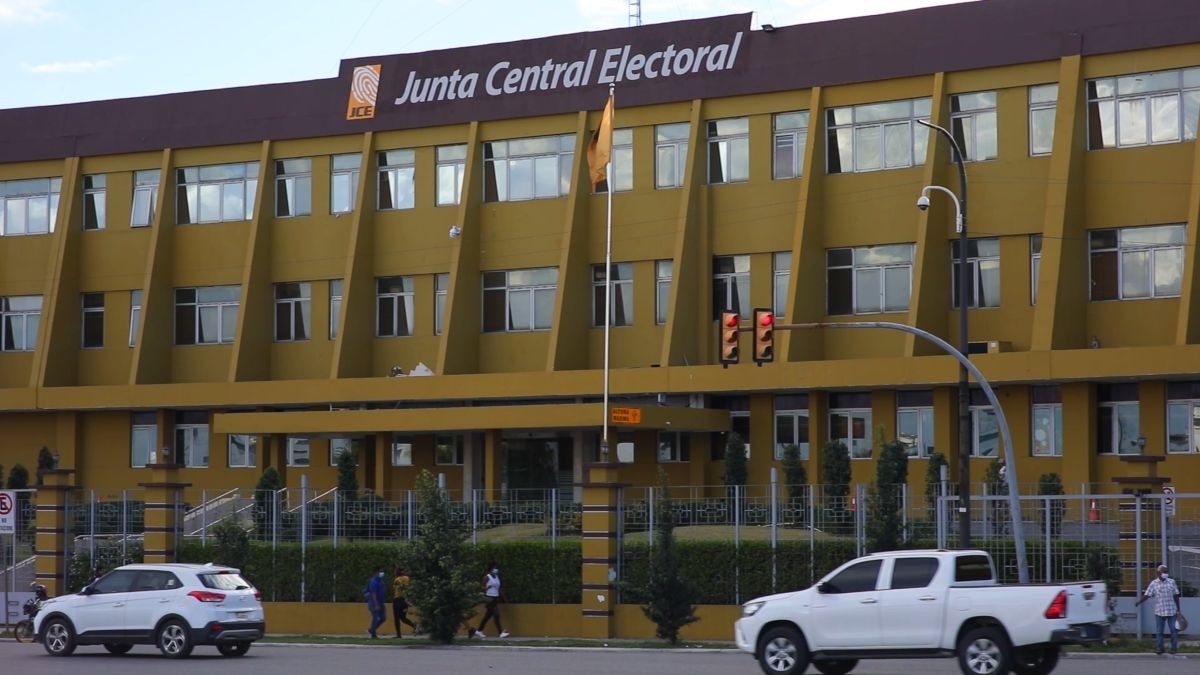 Reiterados anuncios sobre la nueva cédula: cronología de cambios y proyecciones de la JCE