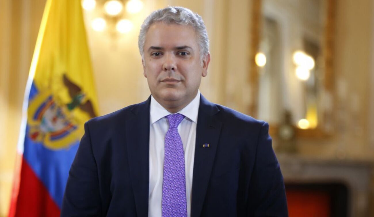 Machado está presente en Oslo porque "encarna a todo un pueblo", según expresidente Duque