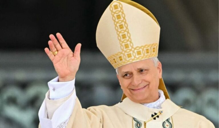 El papa dice que la Iglesia es víctima de los servicios de Inteligencia en varios países