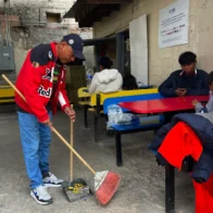 Migrantes regresan a albergues ante falta de oportunidades en la frontera norte de México